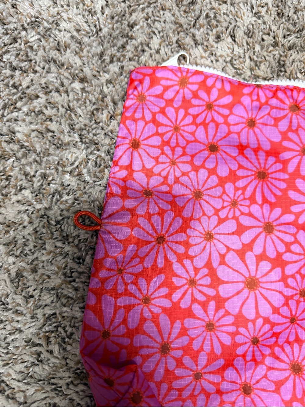 Thread pouch - Picture 2 of 5